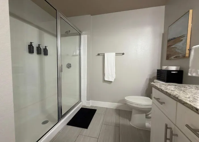Urban Cowboy Loft - 2 Kings - Walk Downtown - Pool Fort Worth
