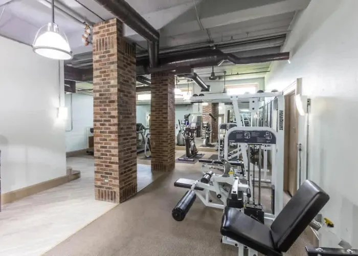 Urban Cowboy Loft - 2 Kings - Walk Downtown - Pool Appartement